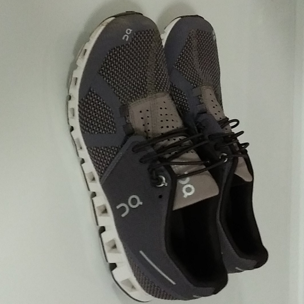 Women's shoes
